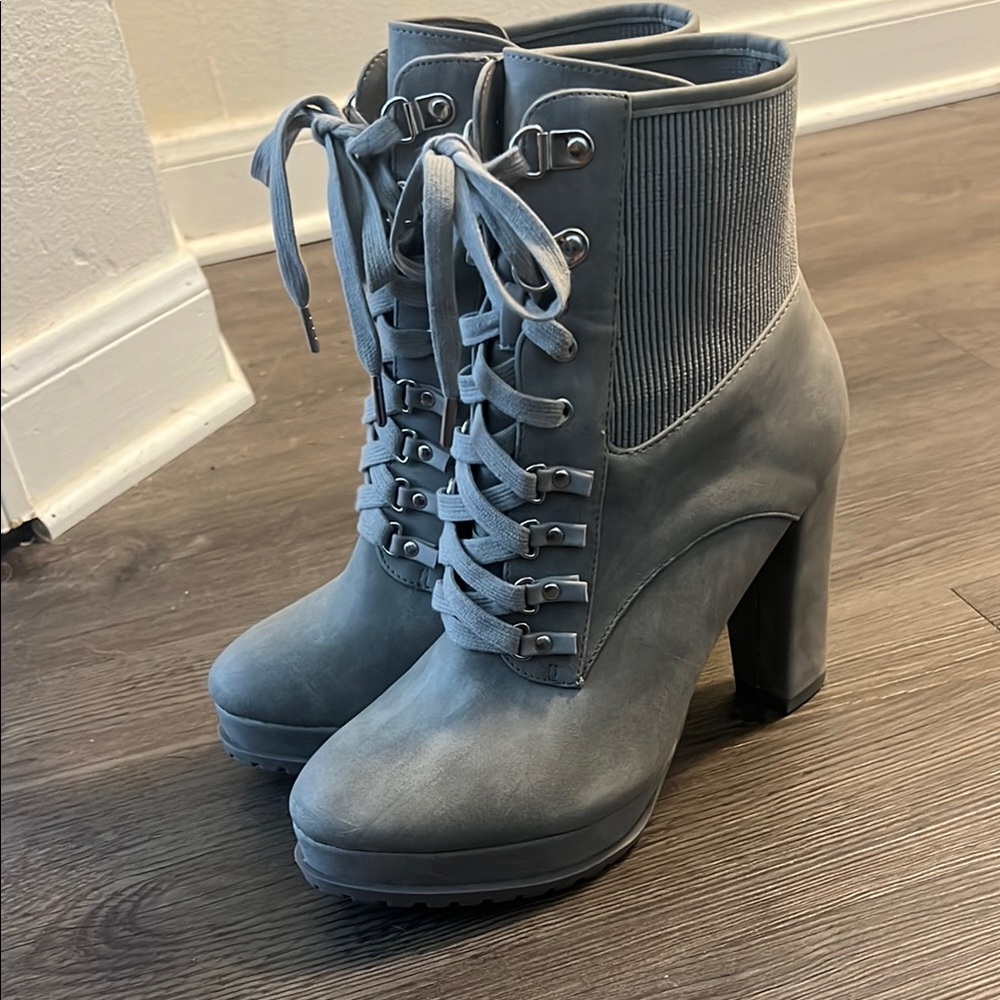 JustFab Gray Lace Up Boots with Chunky Heel